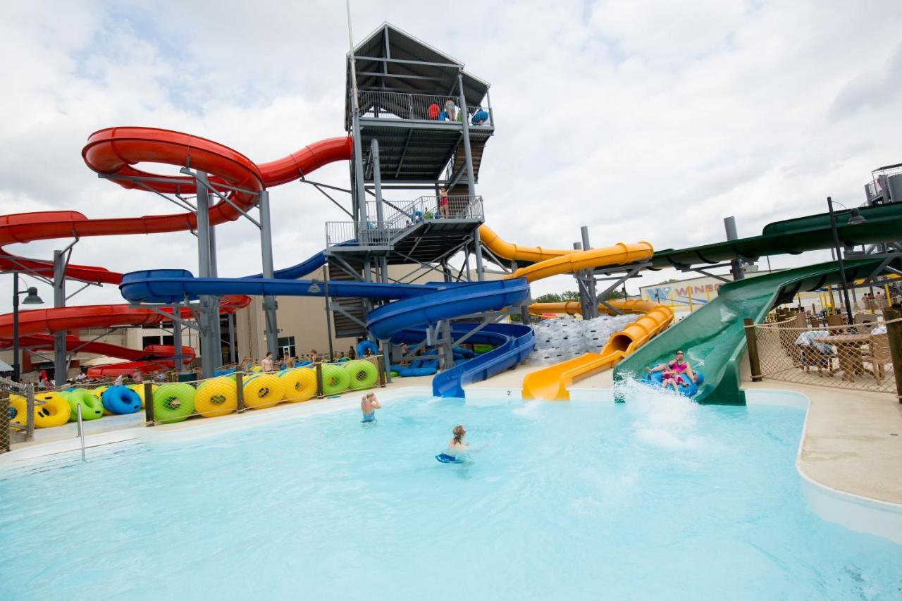 Fun City Resort Hotel Бърлингтън Екстериор снимка