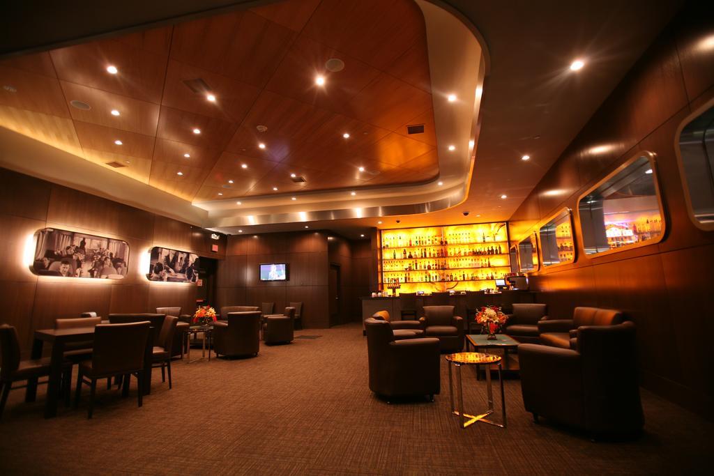 Fun City Resort Hotel Бърлингтън Екстериор снимка