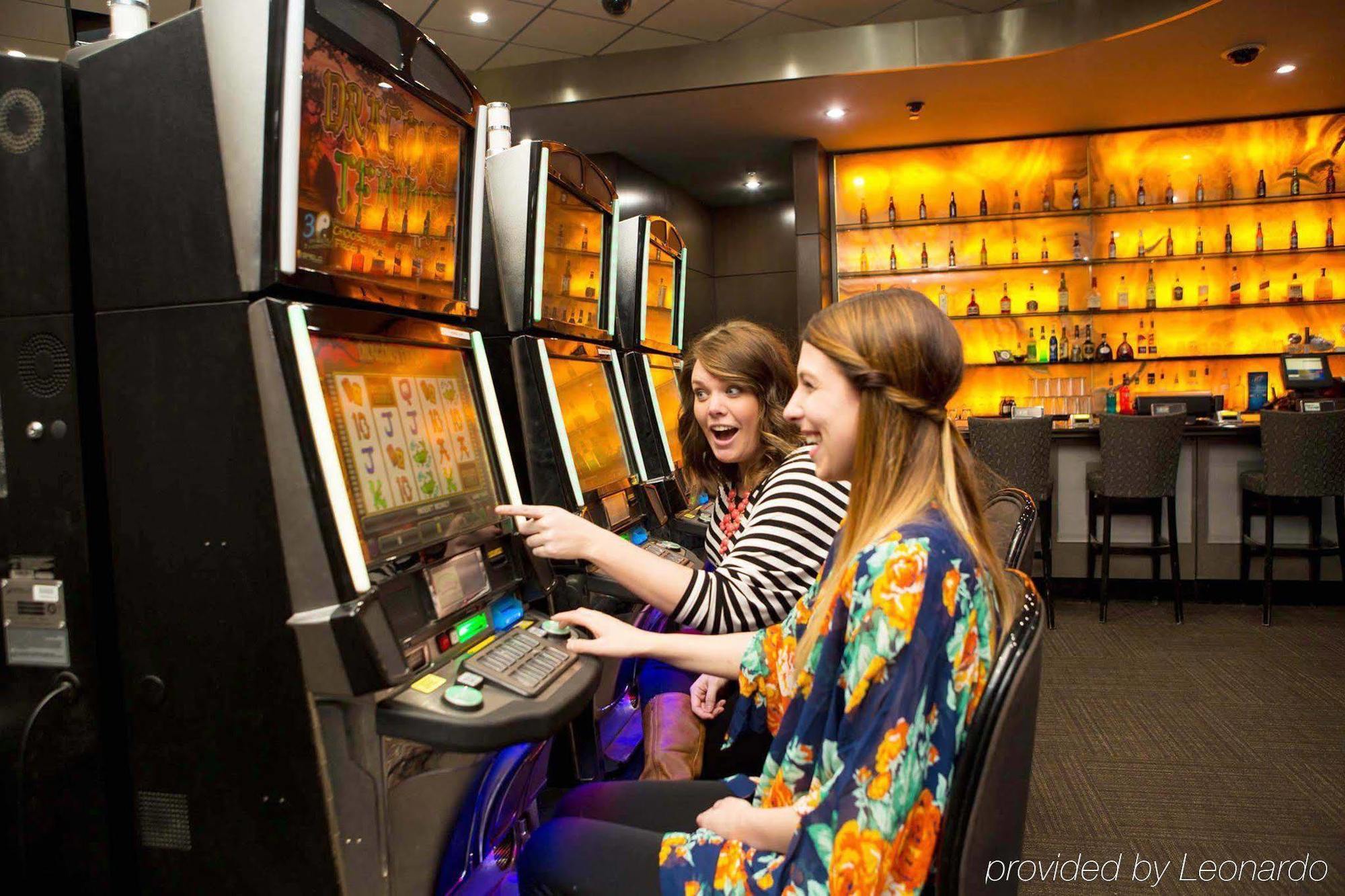 Fun City Resort Hotel Бърлингтън Екстериор снимка