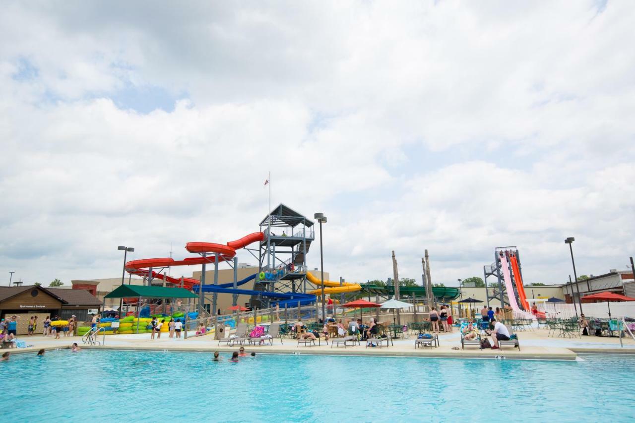 Fun City Resort Hotel Бърлингтън Екстериор снимка